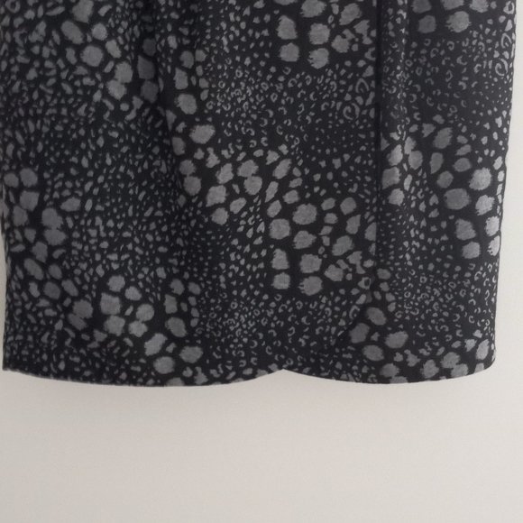 'NEW DIRECTIONS' Wrap skirt Cheetah print Size 10P NWOT - Picture 6 of 14